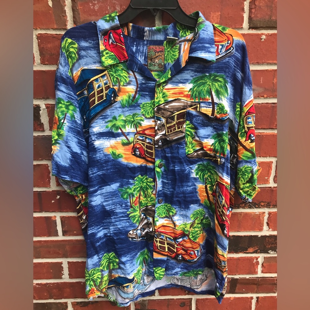 Pineapple Connection Large Button Down Short Slee… - image 1